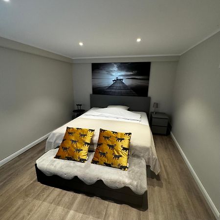 Modernes & Komfortables 1 Zimmer-Souterrain-Apartment Hamburg Exterior photo