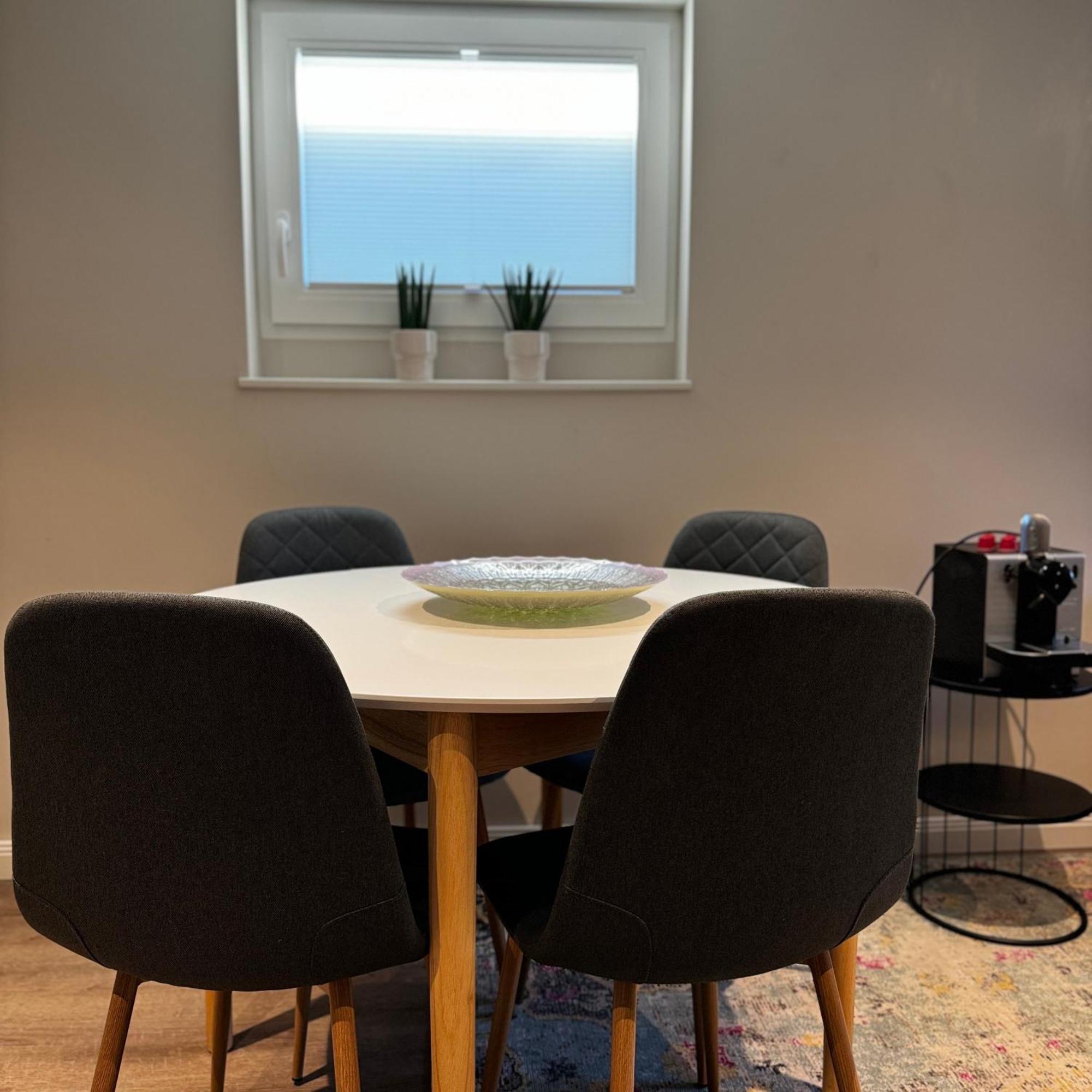 Modernes & Komfortables 1 Zimmer-Souterrain-Apartment Hamburg Exterior photo